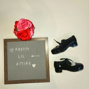 Brand new!! Girls Black Tap Shoes Size 11
